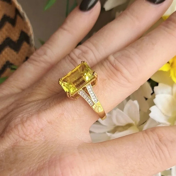 Ouro Verde Quartz & Natural White Zircon Ring. - Picture 2 of 8